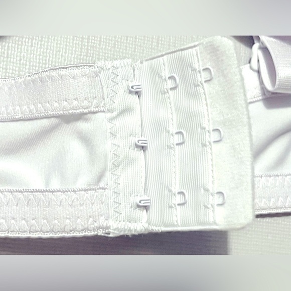 NEW Bobbie Brooks Microfiber Full Coverage T-Shirt Bra 40D White - Picture 4 of 8